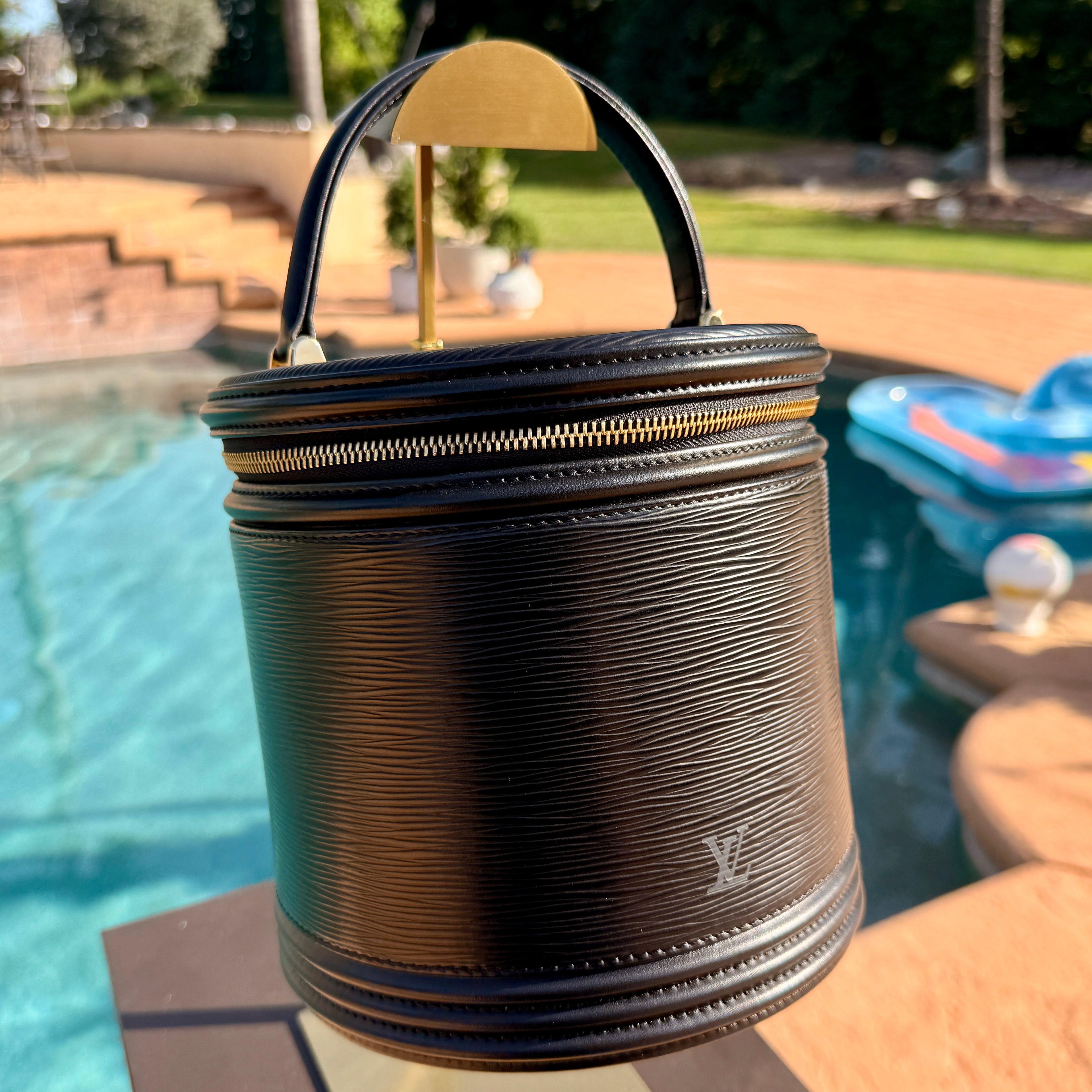 Louis Vuitton Round Epi Vanity Case with Top Handle